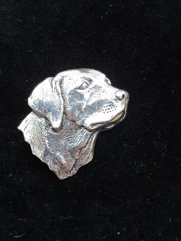 Tie Pin / Pin Badge Labrador Design.