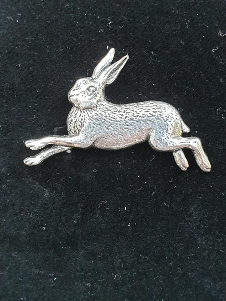Tie Pin / Pin Badge Running Hare Design.